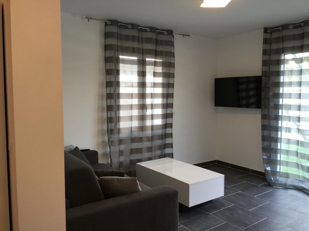 Studio - Vue sur Piscine